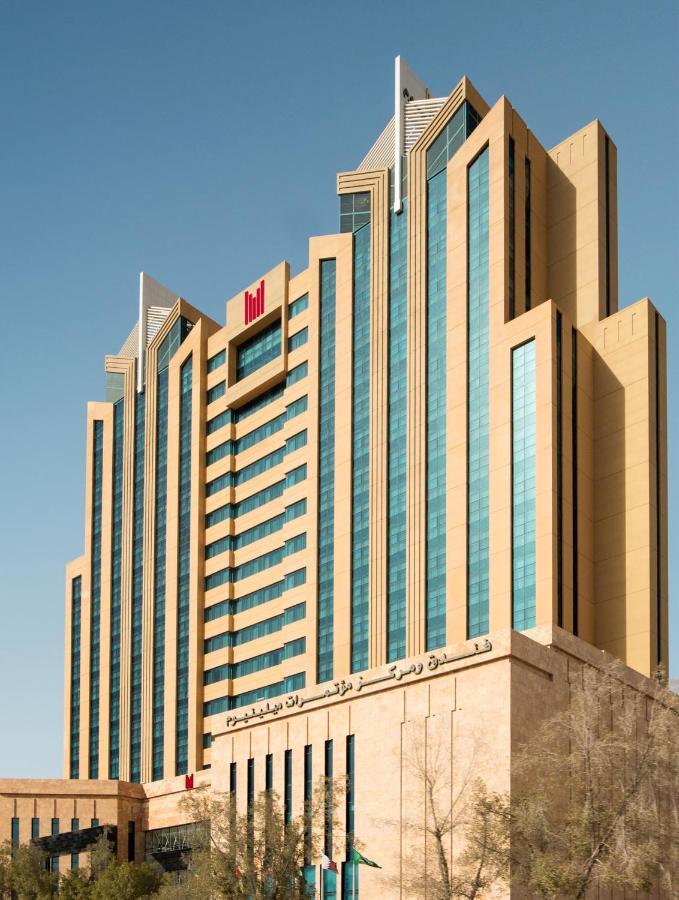 มิลเลเนียม โฮเต็ล แอนด์ คอนเวนชั่น เซ็นเตอร์ คูเวต Hotel Kuwait City ภายนอก รูปภาพ The hotel in 2011