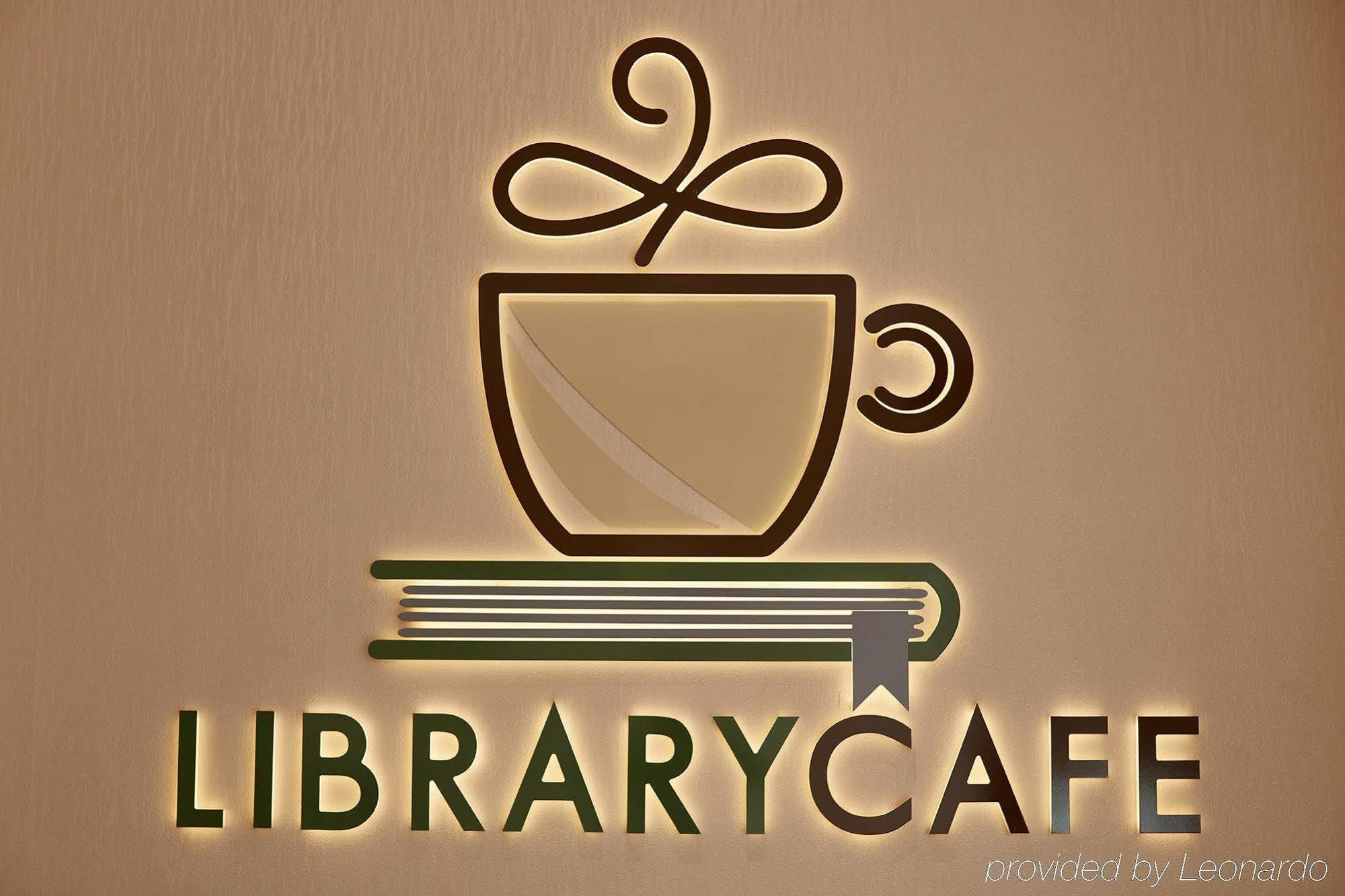 มิลเลเนียม โฮเต็ล แอนด์ คอนเวนชั่น เซ็นเตอร์ คูเวต Hotel Kuwait City ภายนอก รูปภาพ Library Cafe