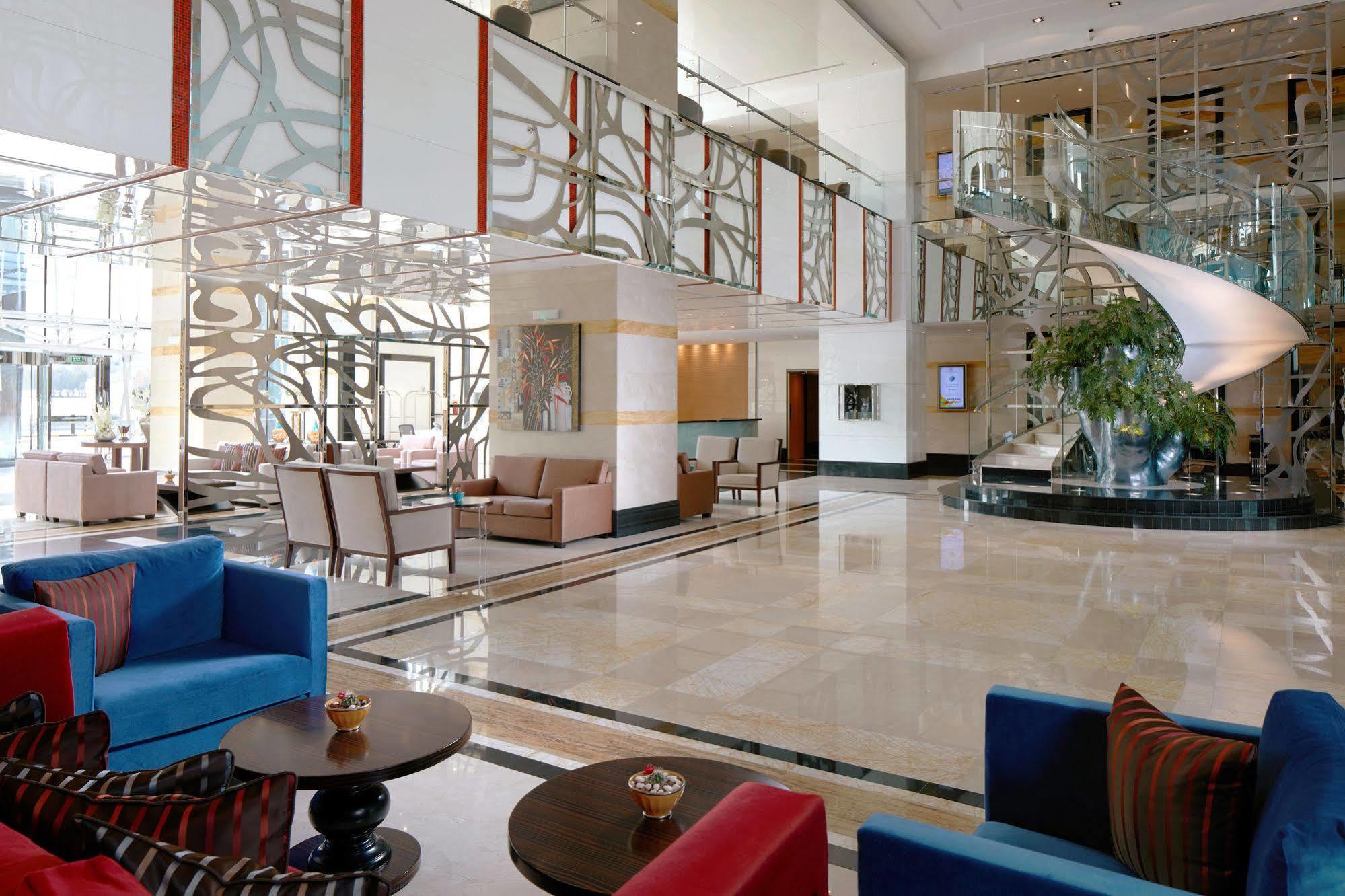 มิลเลเนียม โฮเต็ล แอนด์ คอนเวนชั่น เซ็นเตอร์ คูเวต Hotel Kuwait City ภายนอก รูปภาพ Lobby
